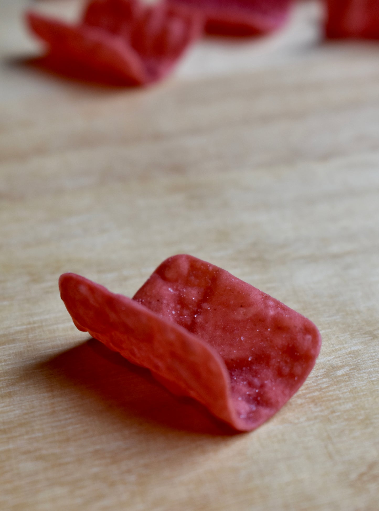 Red Beet Wonton Square Shells 100/pkg