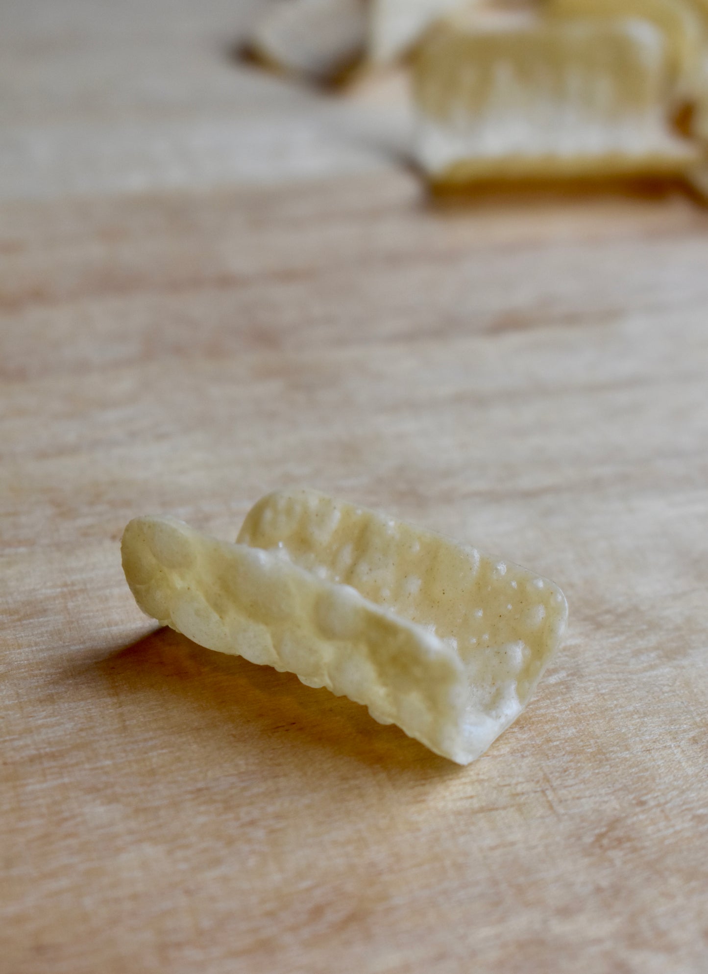 White Wonton Square Shells 100/pkg